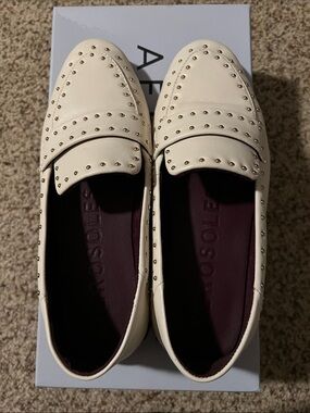 AEROSOLES Beatrix Loafers in Eggnog Cream